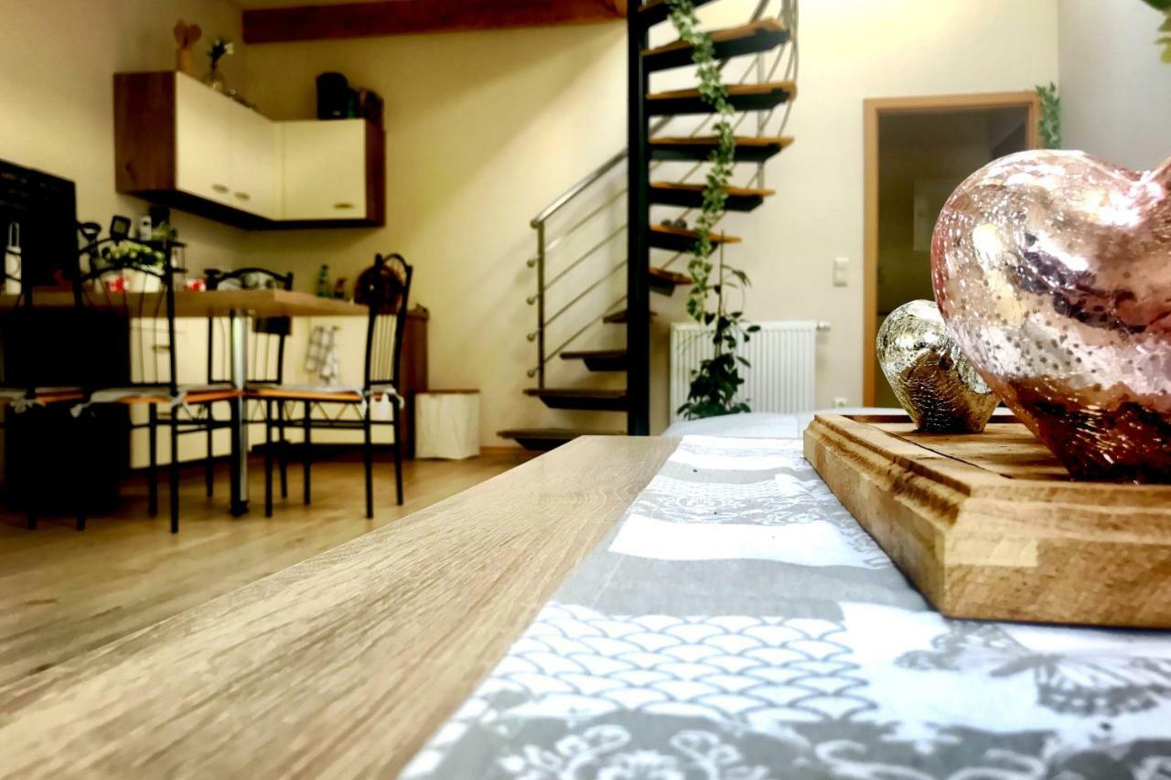 Ferienwohnung Am Nuerburgring/Wintersport Arft Acht Bagian luar foto